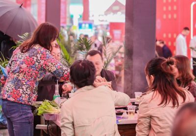 盤錦開火鍋加盟店，如何在起步時(shí)領(lǐng)先一步？