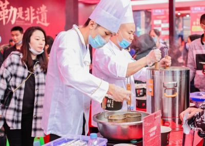 莊河開火鍋加盟店，可以這樣抓住顧客心思！