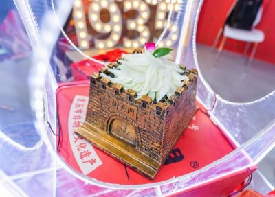 渝北開火鍋加盟店，如何與網(wǎng)紅火鍋競爭？