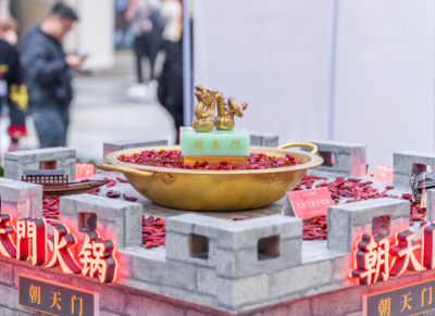 小型火鍋連鎖加盟店對開店面積有何要求？