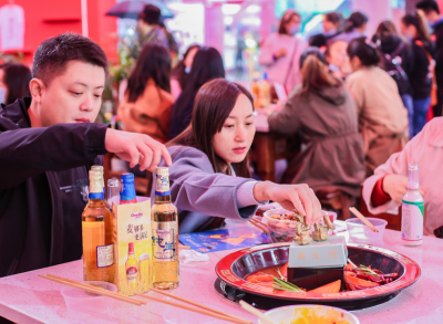 火鍋店出現(xiàn)差評，該怎樣應(yīng)對和解決？