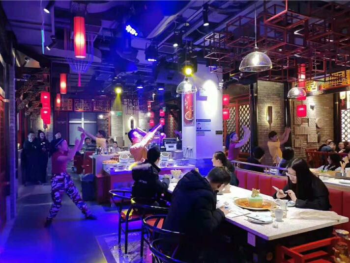 成都好吃的火鍋店推薦，這家確實霸道！