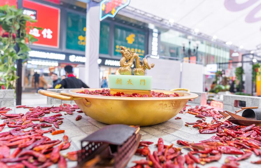 特色小火鍋店如何提高顧客滿意度？