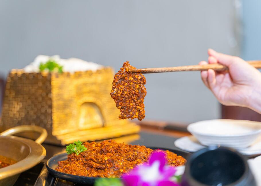 枝江開(kāi)火鍋加盟店，老板必須懂這些鎖客技巧！