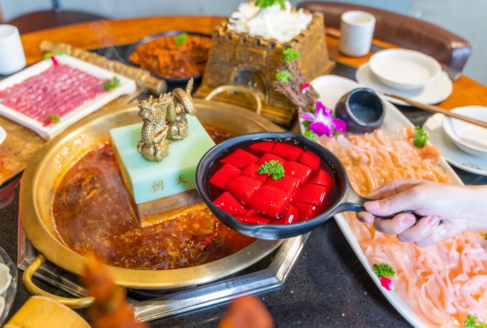 晉州開火鍋加盟店，如何與新潮的年輕人接軌？