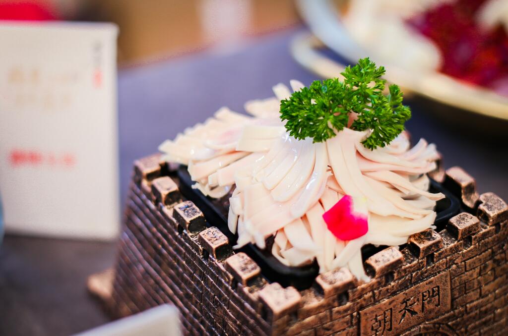遵化開火鍋加盟店，要遵循哪些市場規(guī)律？