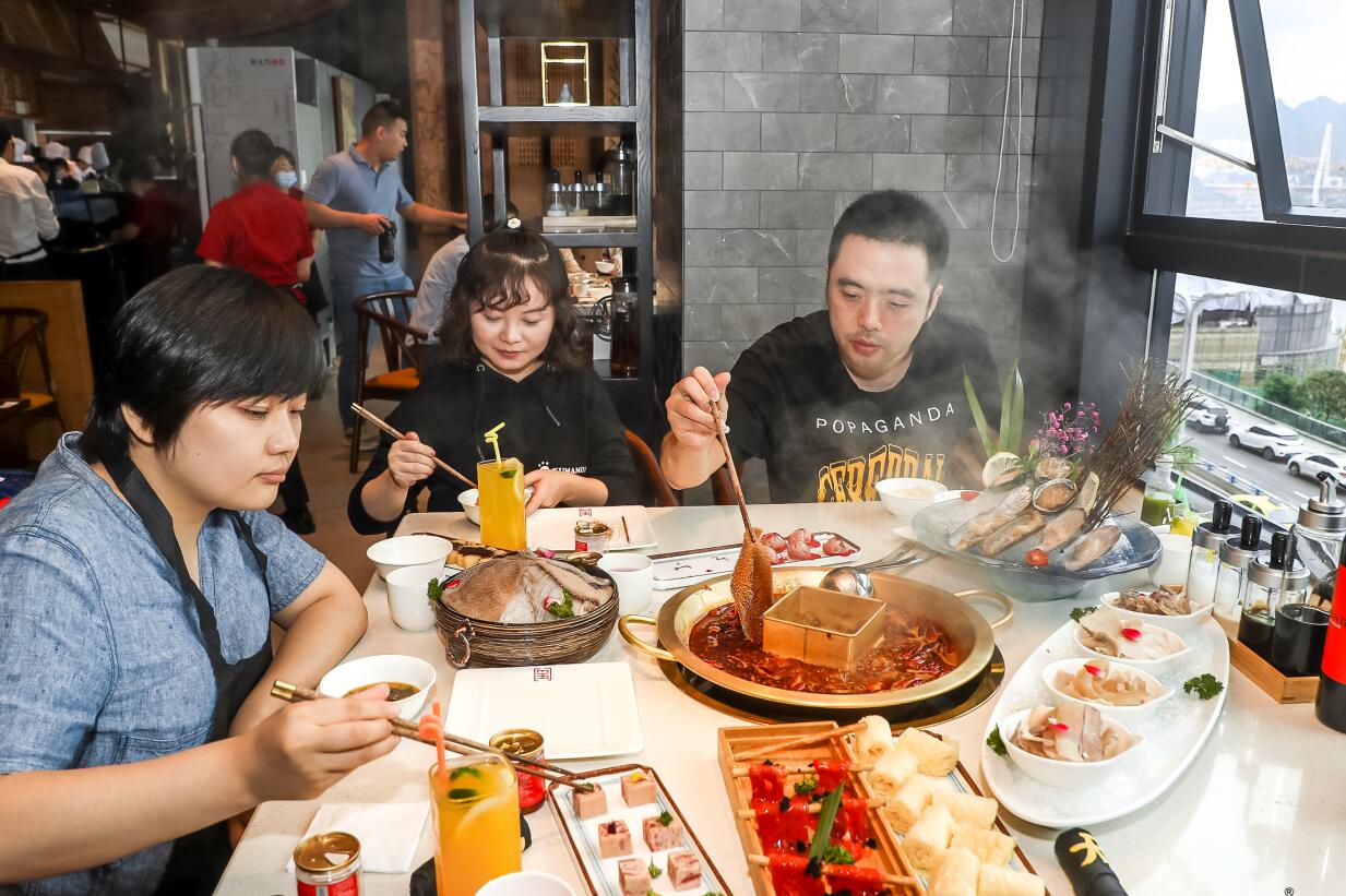 火鍋店明明生意很好，為什么利潤(rùn)卻很低？