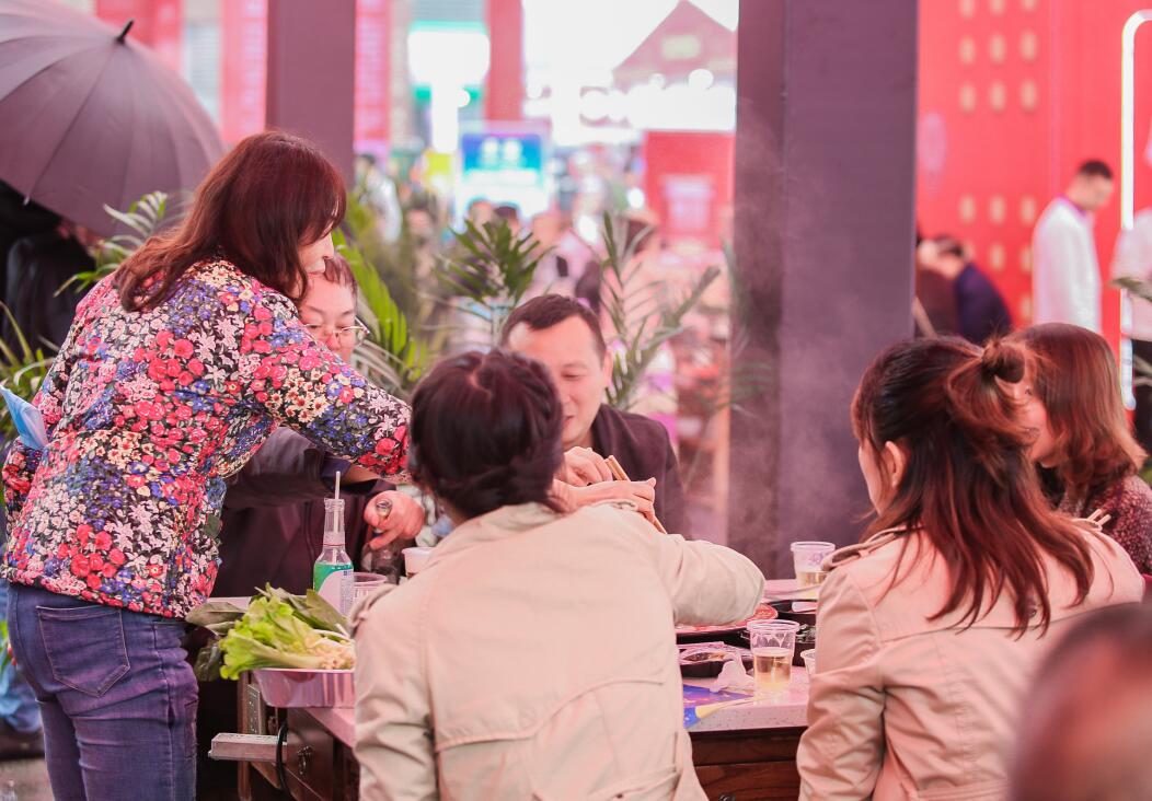 盤錦開火鍋加盟店，如何在起步時(shí)領(lǐng)先一步？