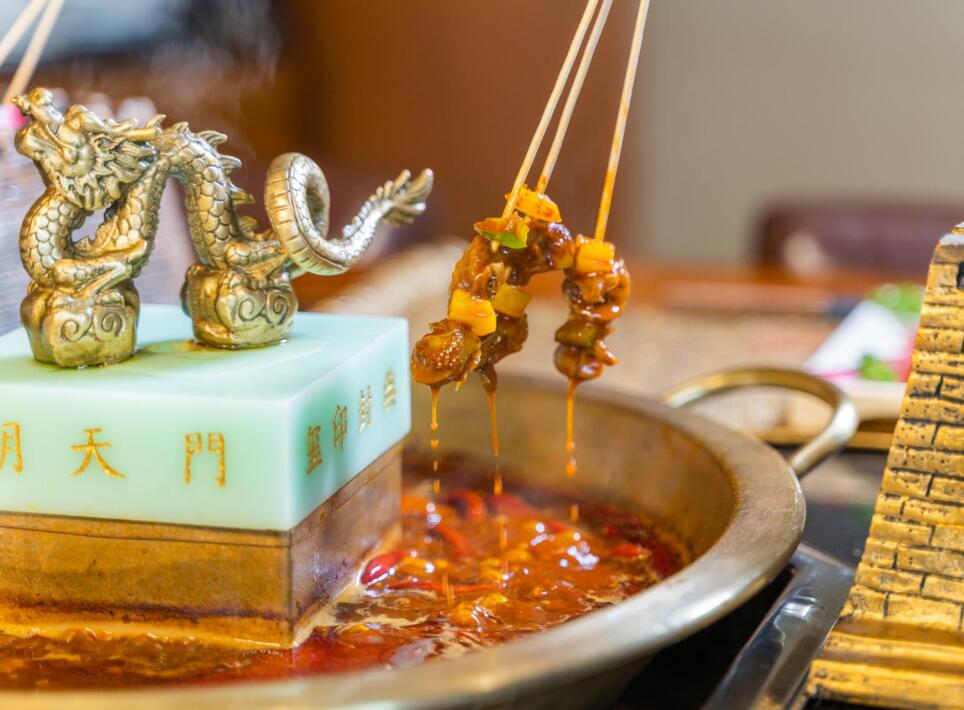 蓋州開(kāi)火鍋加盟店的門檻高嗎？