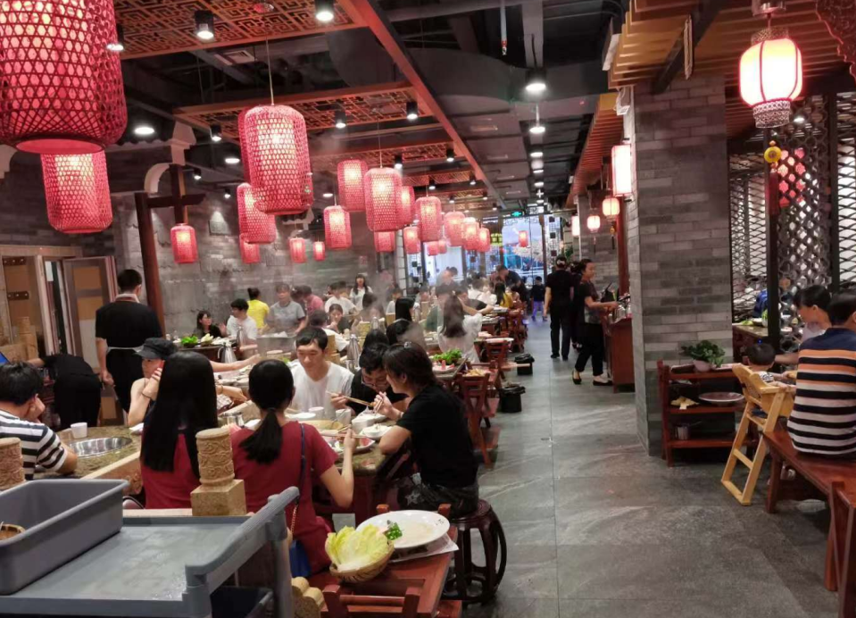 赤峰開火鍋加盟店，如何保障餐品標準化？