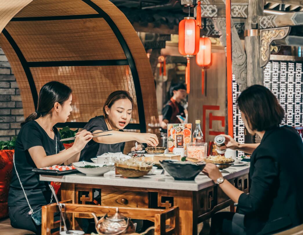 餐飲加盟店排行榜前十名比較火的品牌是哪些？