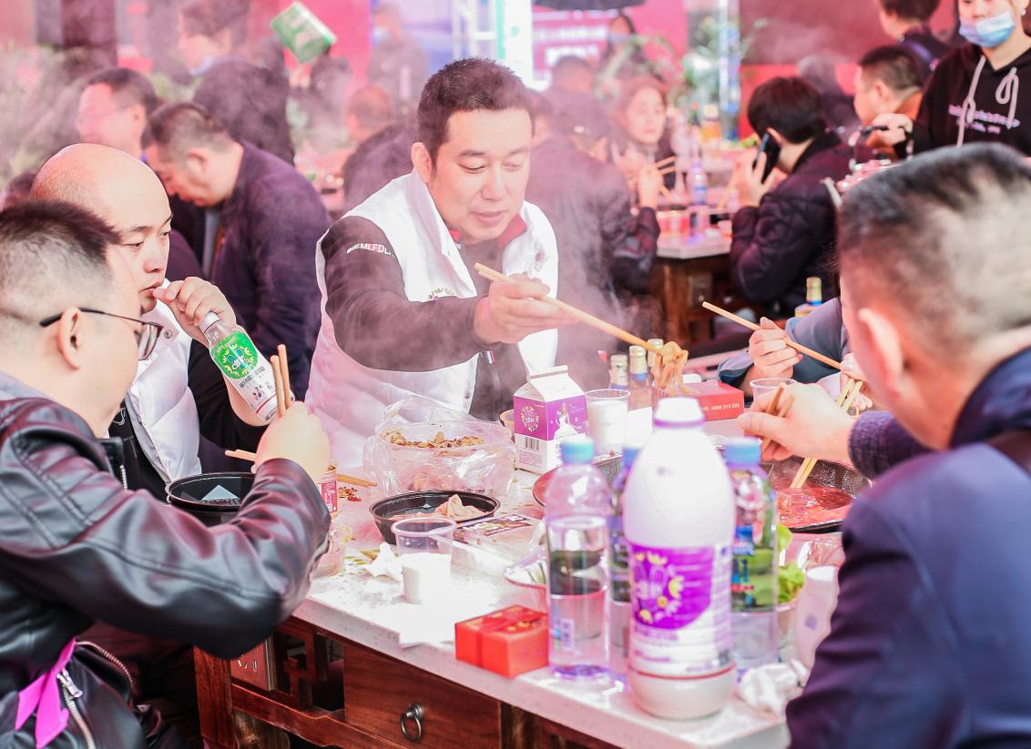 開火鍋店竟有這些問題，80％的人都忽視了！