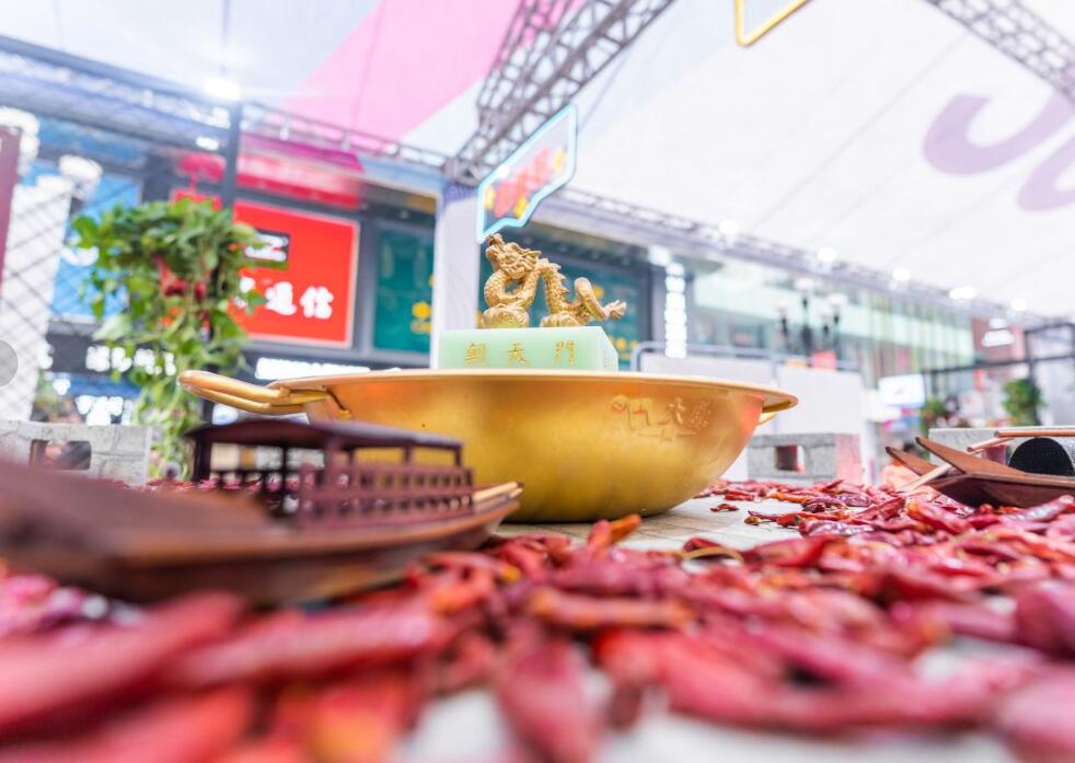 火鍋店沒錢做廣告？不妨試試免費“廣告位”！
