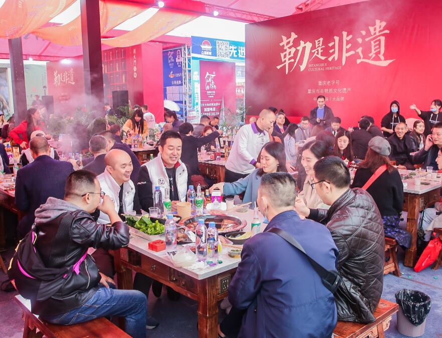 開火鍋店真的賺錢嗎？火鍋的優(yōu)勢有哪些？