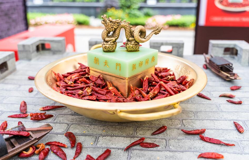 現(xiàn)代餐飲中還有什么比火鍋未來發(fā)展好？
