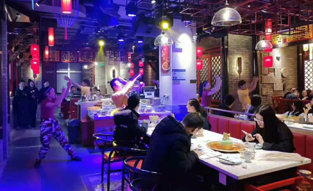 導(dǎo)致餐飲店倒閉的五個(gè)大坑，分享慘痛經(jīng)歷！
