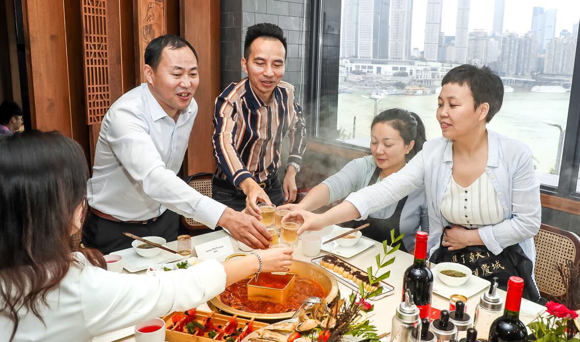 夏天不吃火鍋？做好四點(diǎn)，讓你全場爆滿！