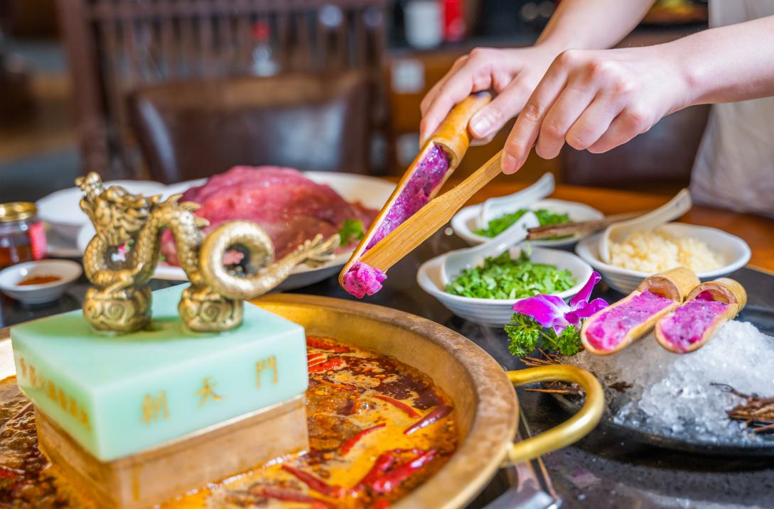 火鍋加盟意義是什么？加盟好還是自營好？