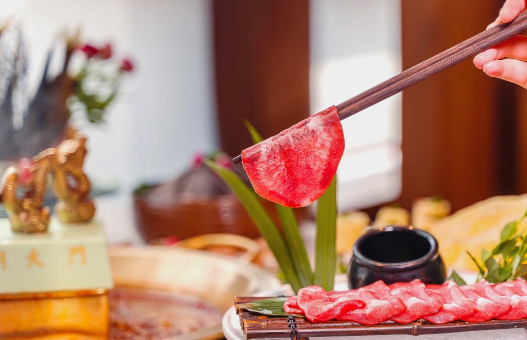 冬吃蘿卜，火鍋必點(diǎn)，冬天多吃白色素菜！