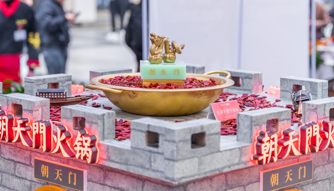 火鍋OR麻辣燙，哪樣更受歡迎？