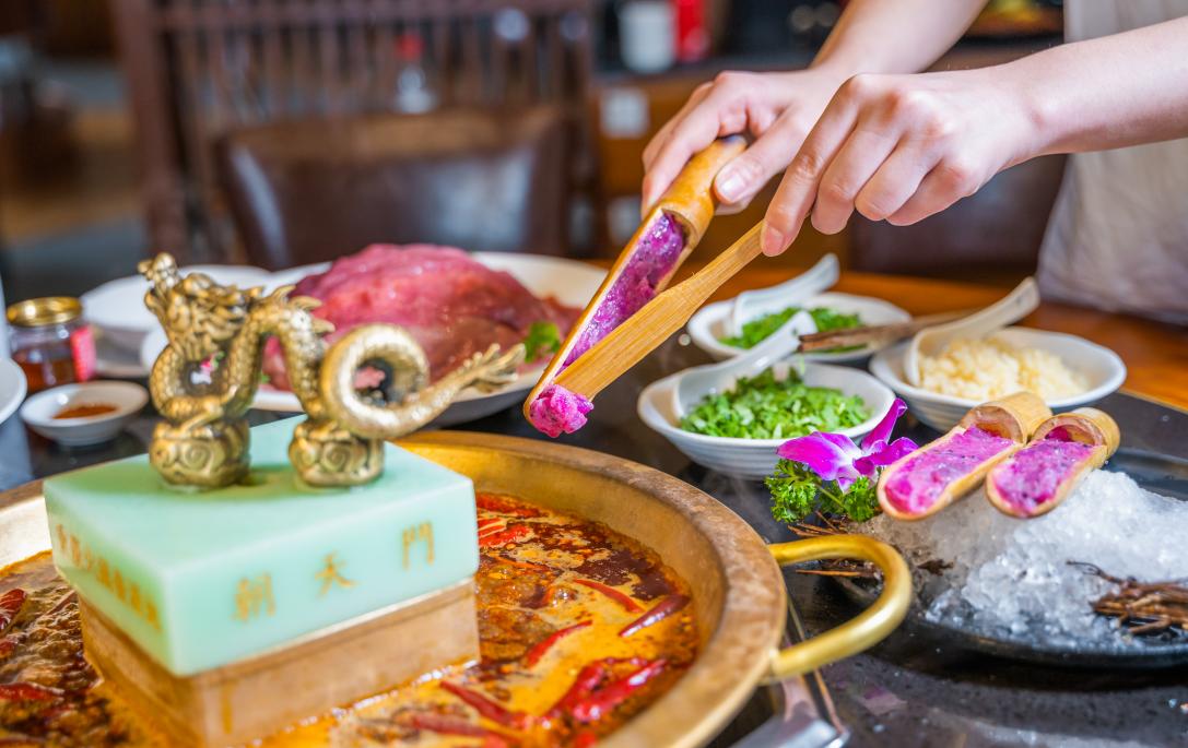 重慶火鍋，經(jīng)典菜品，加盟店必備！