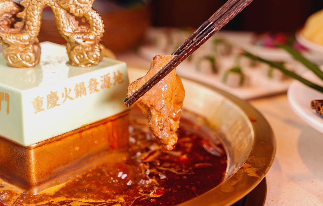 來(lái)重慶，火鍋好吃？還是串串好吃？