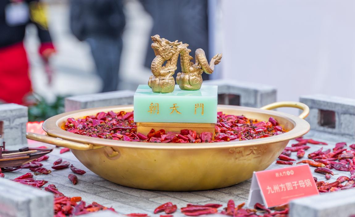 開(kāi)一家火鍋店，加盟與自創(chuàng)，誰(shuí)更適合？