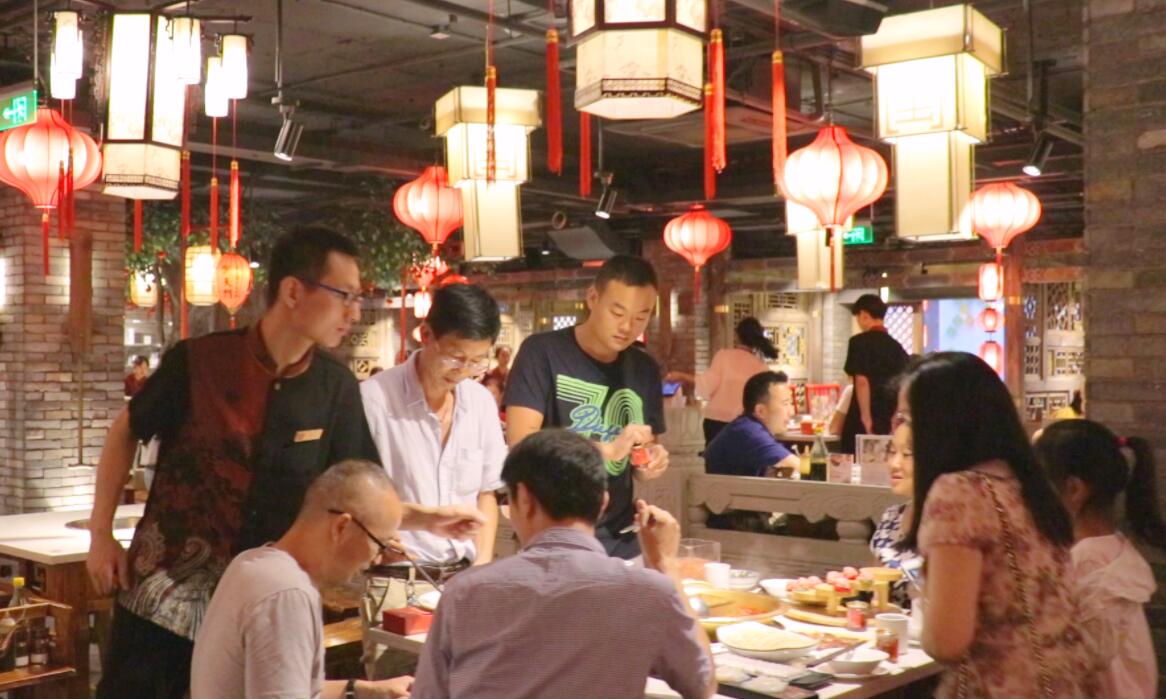 為什么社區(qū)咖啡館，在餐飲火鍋界快速崛起？