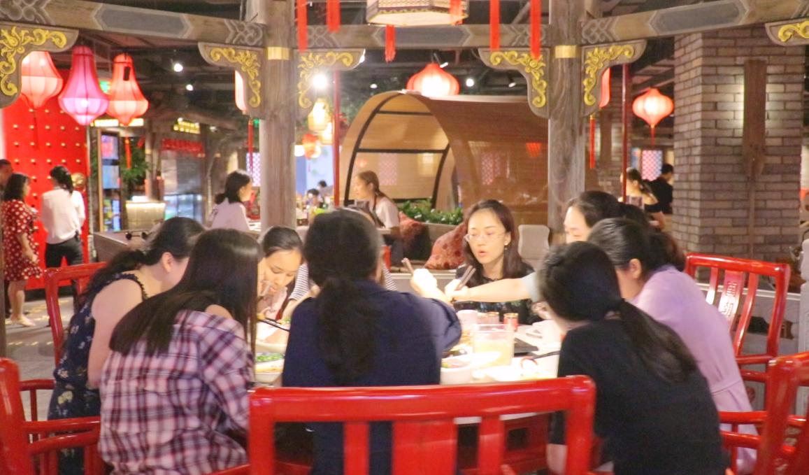在米蘭，怎么開一家特色重慶火鍋店？